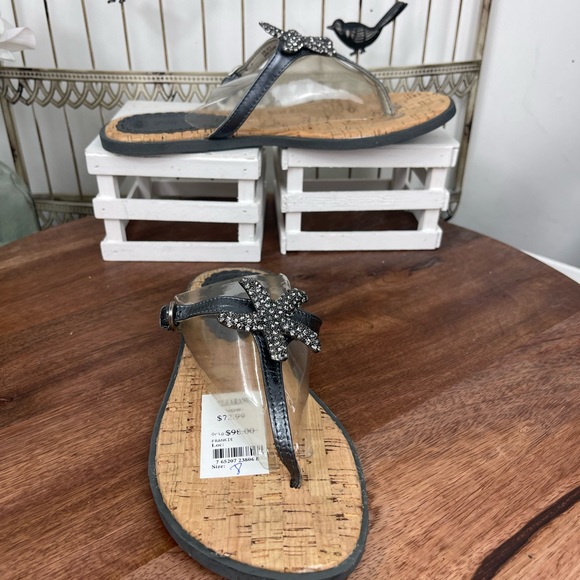 Choose Juicy Frankie Womens Slide Thong Sandals Size 8M. - Picture 2 of 8